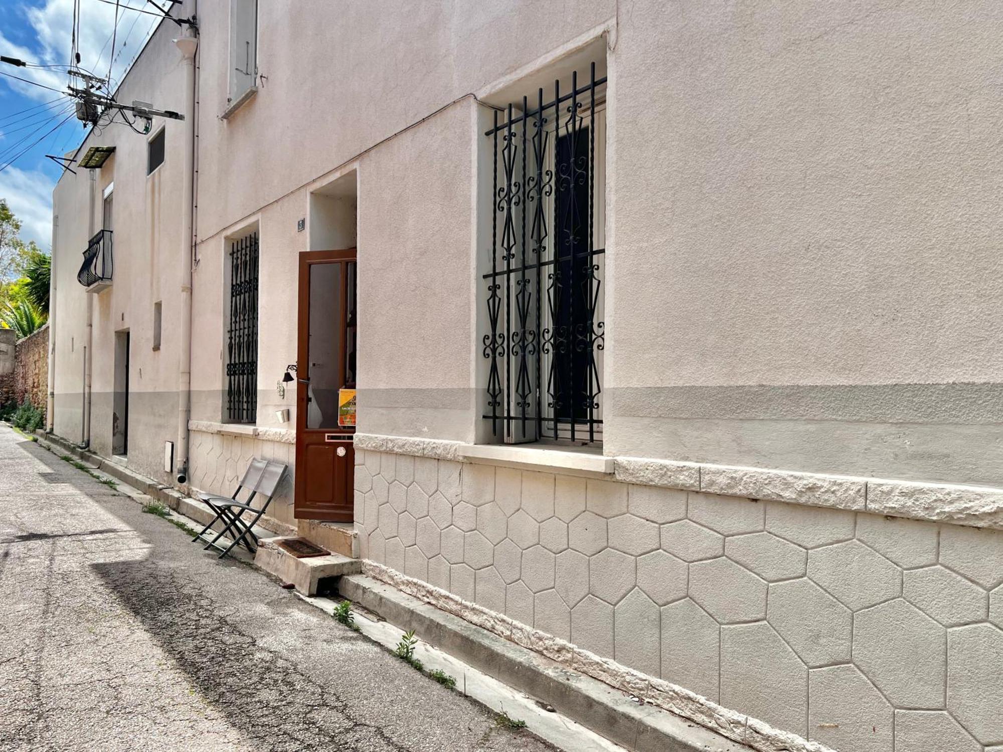 Maison Familiale Bages  Exteriör bild